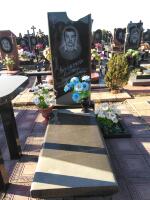 Гранитный памятник 00075