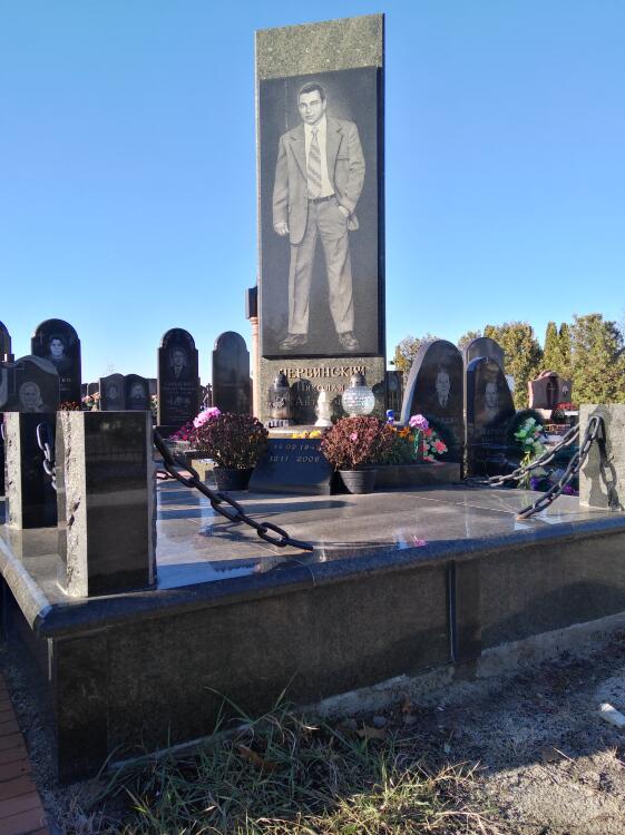 Гранитный памятник 00079