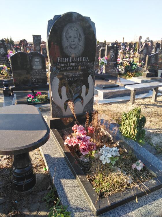 Гранитный памятник 00099