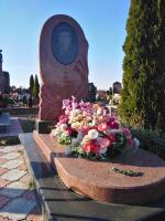 Гранитный памятник 000120