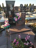 Гранитный памятник 000124