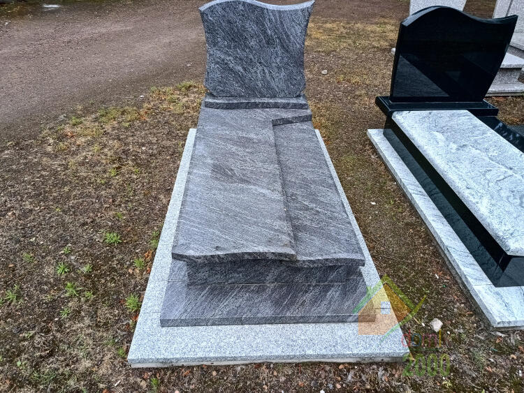 Гранитный памятник 000111 1 1