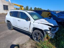 Кроссовер Jeep Compass (США, под ремонт)10860$